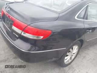 ✅ 2007 Hyundai Azera SE • VIN: KMHFC46F37A181888 • Лот: 42982304. Размещён на IAAI с пробегом 157 787 миль миль. Получите бесплатный доступ к архиву аукционных продаж из США и посмотрите подробный отчёт об истории автомобиля на DreamBid. Изображение 6.
