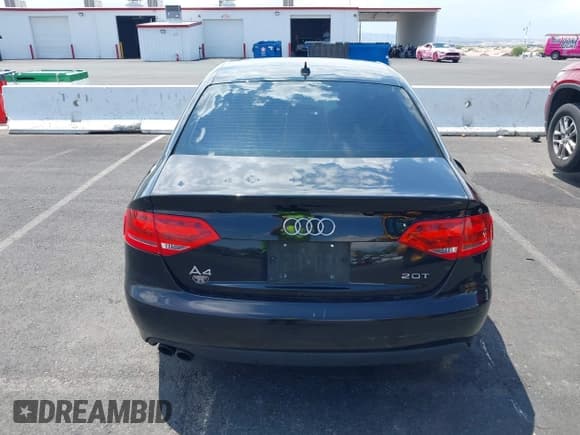 ✅ 2011 Audi A4 Premium • VIN: WAUAFAFL7BN046650 • Lot: 42789288. Wystawiony na IAAI z przebiegiem 115 866 mil. Bezpłatny archiwum sprzedaży aukcyjnych z USA i szczegółowy raport historii pojazdu na DreamBid. Zdjęcie 12.