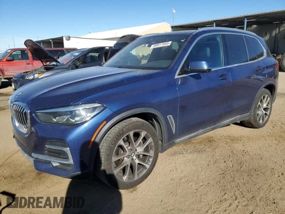 ✅ 2022 BMW X5 xDrive40i • VIN: 5UXCR6C0XN9K60795 • Lot: 89917555. Listed on Copart with 61,864 mi. Free auction sales archive from the USA and detailed vehicle history report at DreamBid. Image 1.
