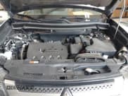 ✅ 2020 Mitsubishi Outlander SE • VIN: JA4AD3A37LZ024101 • Lot: 42257015. Listed on IAAI with 90,286 mi. Free auction sales archive from the USA and detailed vehicle history report at DreamBid. Image 10.