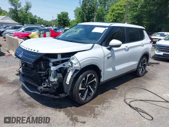 2023 Mitsubishi Outlander SE with VIN JA4T5UA96PZ027710, listed as a IAAI auction lot 42399796 with 34,402 mi miles and . Bid and sale history available at DreamBid. Image 18.