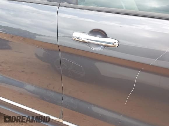 ✅ 2015 Ford Explorer XLT • VIN: 1FM5K8D85FGA78185 • Lot: 42108090. Wystawiony na IAAI z przebiegiem 178 365 mil. Bezpłatny archiwum sprzedaży aukcyjnych z USA i szczegółowy raport historii pojazdu na DreamBid. Zdjęcie 21.