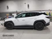 ✅ 2022 Hyundai Tucson N Line • VIN: KM8JFCAE7NU164226 • Lot: 43494266. Wystawiony na IAAI z przebiegiem 72 000 mil. Bezpłatny archiwum sprzedaży aukcyjnych z USA i szczegółowy raport historii pojazdu na DreamBid. Zdjęcie 15.