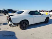 ✅ 2023 Dodge Challenger SXT • VIN: 2C3CDZAG4PH527079 • Lot: 81729005. Wystawiony na Copart z przebiegiem 30 690 mil. Bezpłatny archiwum sprzedaży aukcyjnych z USA i szczegółowy raport historii pojazdu na DreamBid. Zdjęcie 3.