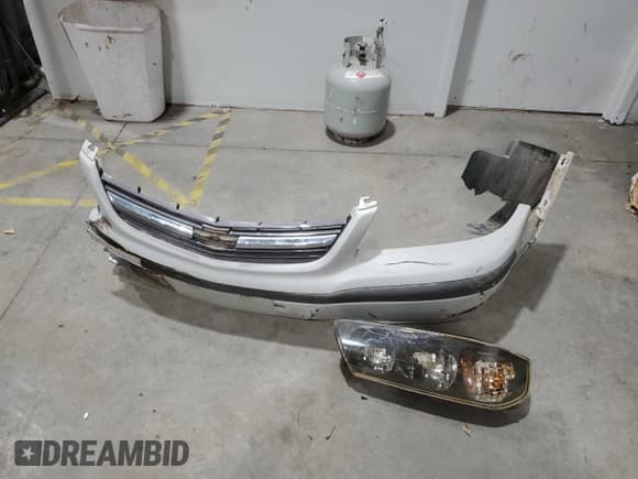 ✅ 2004 Chevrolet Impala • VIN: 2G1WF52EX49221785 • Lot: 86170834. Wystawiony na Copart z przebiegiem 186 785 mil. Bezpłatny archiwum sprzedaży aukcyjnych z USA i szczegółowy raport historii pojazdu na DreamBid. Zdjęcie 12.