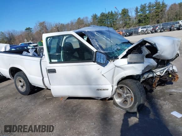 ✅ 2003 Chevrolet S-10 LS • VIN: 1GCCS19X638195489 • Лот: 41893406. Опубликован ранее на IAAI с пробегом 67 997 миль. Бесплатный доступ к архиву аукционных продаж из США и подробный отчёт об истории автомобиля на DreamBid. Изображение 12.