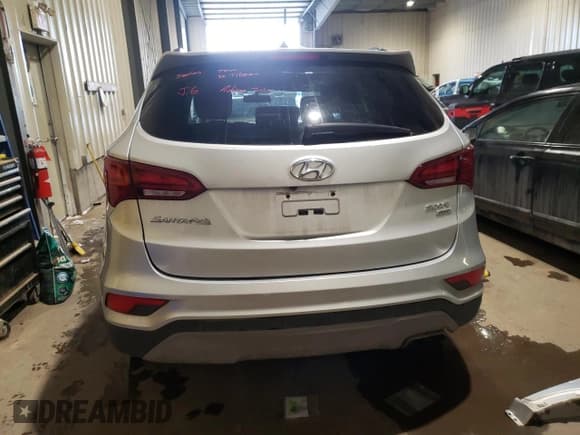 ✅ 2018 Hyundai Santa Fe 2.4L • VIN: 5XYZTDLB6JG553315 • Лот: 38539414. Опубликован ранее на Copart с пробегом 138 433 миль. Бесплатный доступ к архиву аукционных продаж из США и подробный отчёт об истории автомобиля на DreamBid. Изображение 6.