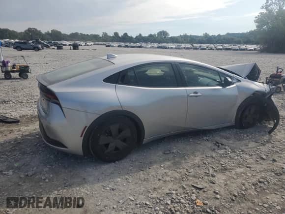 2024 Toyota Prius LE z VIN JTDACAAU1R3016805, wystawiony jako Copart lot #72000485 z przebiegiem 27 120 mil mil oraz Szkoda całkowita • Salvage title. Historia ofert i sprzedaży dostępna na DreamBid. Obrazek 3.