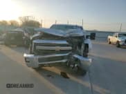 ✅ 2018 Chevrolet Silverado 2500HD LT • VIN: 1GC1KVEG5JF268722 • Lot: 50000995. Wystawiony na Copart z przebiegiem 230 363 mil. Bezpłatny archiwum sprzedaży aukcyjnych z USA i szczegółowy raport historii pojazdu na DreamBid. Zdjęcie 11.