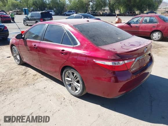 2016 Toyota Camry LE z VIN 4T1BD1FK2GU184688, wystawiony jako IAAI lot #42679622 z przebiegiem 256 875 mil mil oraz . Historia ofert i sprzedaży dostępna na DreamBid. Obrazek 3.
