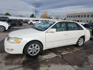 ✅ 2000 Toyota Avalon XL • VIN: 4T1BF28B4YU008501 • Лот: 90145215. Опубликован ранее на Copart с пробегом 166 769 миль. Бесплатный доступ к архиву аукционных продаж из США и подробный отчёт об истории автомобиля на DreamBid. Изображение 1.