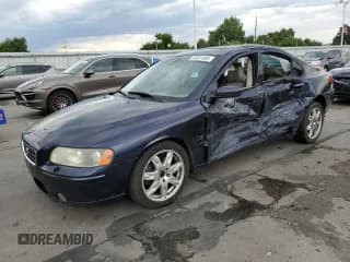 ✅ 2005 Volvo S60 • VIN: YV1RH592552445972 • Lot: 65081495. Wystawiony na Copart z przebiegiem 187 389 mil. Bezpłatny archiwum sprzedaży aukcyjnych z USA i szczegółowy raport historii pojazdu na DreamBid. Zdjęcie 1.