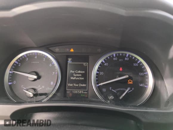 ✅ 2018 Toyota Highlander Limited • VIN: 5TDDZRFH5JS830030 • Lot: 60102625. Wystawiony na Copart z przebiegiem 106 589 mil. Bezpłatny archiwum sprzedaży aukcyjnych z USA i szczegółowy raport historii pojazdu na DreamBid. Zdjęcie 9.