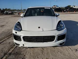 ✅ 2017 Porsche Cayenne • VIN: WP1AA2A20HKA83649 • Lot: 39976423. Listed on Copart with Not provided. Free auction sales archive from the USA and detailed vehicle history report at DreamBid. Image 5.