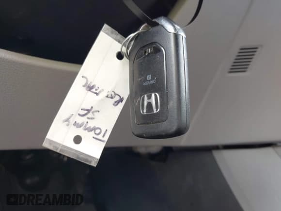 ✅ 2017 Honda Pilot EX-L • VIN: 5FNYF5H77HB033090 • Lot: 42359412. Listed on IAAI with 131,032 mi. Free auction sales archive from the USA and detailed vehicle history report at DreamBid. Image 11.