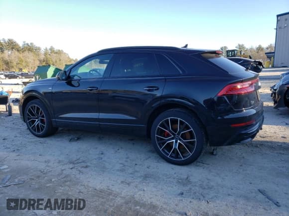 ✅ 2019 Audi Q8 Premium Plus • VIN: WA1EVAF14KD030993 • Лот: 39435663. Опубликован ранее на Copart с пробегом 57 547 миль. Бесплатный доступ к архиву аукционных продаж из США и подробный отчёт об истории автомобиля на DreamBid. Изображение 2.