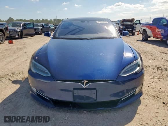 ✅ 2016 Tesla Model S 90D • VIN: 5YJSA1E42GF145883 • Лот: 81840585. Опубликован ранее на Copart с пробегом 93 720 миль. Бесплатный доступ к архиву аукционных продаж из США и подробный отчёт об истории автомобиля на DreamBid. Изображение 5.