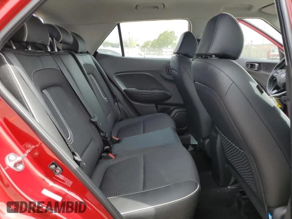 ✅ 2022 Hyundai Venue Limited • VIN: KMHRC8A35NU188368 • Lot: 54401085. Wystawiony na Copart z przebiegiem 4 389 mil. Bezpłatny archiwum sprzedaży aukcyjnych z USA i szczegółowy raport historii pojazdu na DreamBid. Zdjęcie 11.