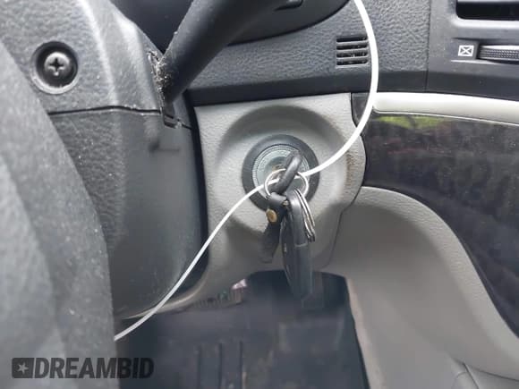 ✅ 2007 Hyundai Santa Fe SE • VIN: 5NMSH73E27H111726 • Lot: 43429428. Wystawiony na IAAI z przebiegiem 177 609 mil. Bezpłatny archiwum sprzedaży aukcyjnych z USA i szczegółowy raport historii pojazdu na DreamBid. Zdjęcie 11.