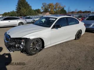 ✅ 2023 BMW 3 Series M340i xDrive • VIN: 3MW49FF02P8D12366 • Lot: 90331295. Wystawiony na Copart z przebiegiem 27 075 mil. Bezpłatny archiwum sprzedaży aukcyjnych z USA i szczegółowy raport historii pojazdu na DreamBid. Zdjęcie 1.