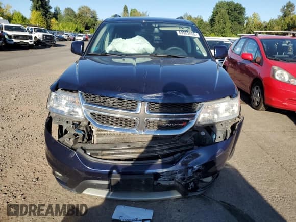 ✅ 2019 Dodge Journey SE • VIN: 3C4PDCBB8KT719568 • Lot: 69982655. Wystawiony na Copart z przebiegiem 81 403 mil. Bezpłatny archiwum sprzedaży aukcyjnych z USA i szczegółowy raport historii pojazdu na DreamBid. Zdjęcie 5.