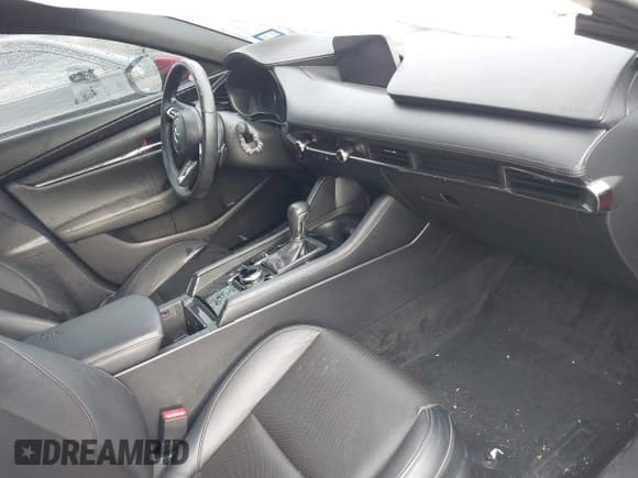 ✅ 2022 Mazda 3 Premium • VIN: JM1BPBML6N1517440 • Лот: 41894579. Опубликован ранее на IAAI с пробегом 28 956 миль. Бесплатный доступ к архиву аукционных продаж из США и подробный отчёт об истории автомобиля на DreamBid. Изображение 5.