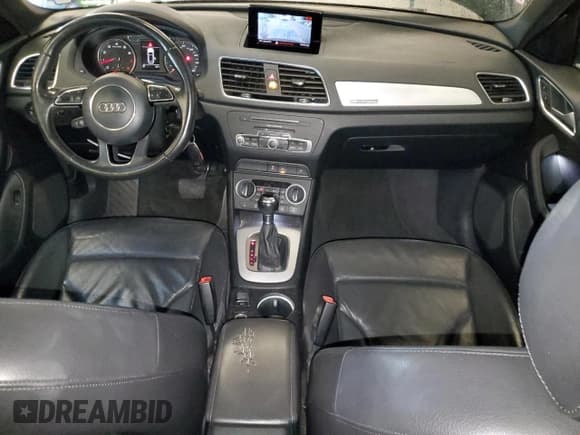 ✅ 2018 Audi Q3 Premium • VIN: WA1ECCFS6JR005962 • Lot: 92297865. Listed on Copart with 86,577 mi. Free auction sales archive from the USA and detailed vehicle history report at DreamBid. Image 8.