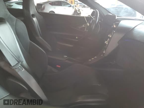 ✅ 2018 McLaren 720S • VIN: SBM14DCA5JW002322 • Lot: 68533695. Listed on Copart with 41,164 mi. Free auction sales archive from the USA and detailed vehicle history report at DreamBid. Image 10.