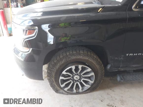 ✅ 2017 Chevrolet Tahoe LT • VIN: 1GNSKBKC5HR220870 • Lot: 42826896. Listed on IAAI with 142,036 mi. Free auction sales archive from the USA and detailed vehicle history report at DreamBid. Image 6.