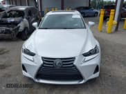 ✅ 2017 Lexus IS 200t • VIN: JTHBA1D24H5050064 • Lot: 43039594. Wystawiony na IAAI z przebiegiem 65 624 mil. Bezpłatny archiwum sprzedaży aukcyjnych z USA i szczegółowy raport historii pojazdu na DreamBid. Zdjęcie 12.