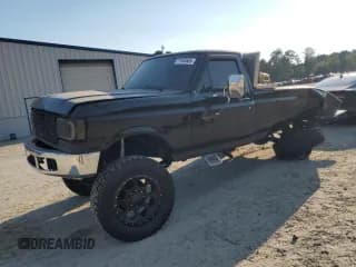✅ 1991 Ford F-350 • VIN: 1FTHF36GXMNA07070 • Lot: 71590585. Wystawiony na Copart z przebiegiem 67 616 mil. Bezpłatny archiwum sprzedaży aukcyjnych z USA i szczegółowy raport historii pojazdu na DreamBid. Zdjęcie 1.