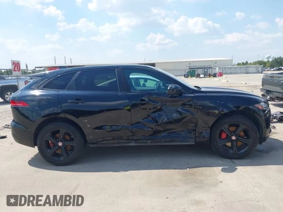 ✅ 2017 Jaguar F-Pace S • VIN: SADCM2BV4HA054689 • Lot: 43362788. Wystawiony na IAAI z przebiegiem 119 513 mil. Bezpłatny archiwum sprzedaży aukcyjnych z USA i szczegółowy raport historii pojazdu na DreamBid. Zdjęcie 12.