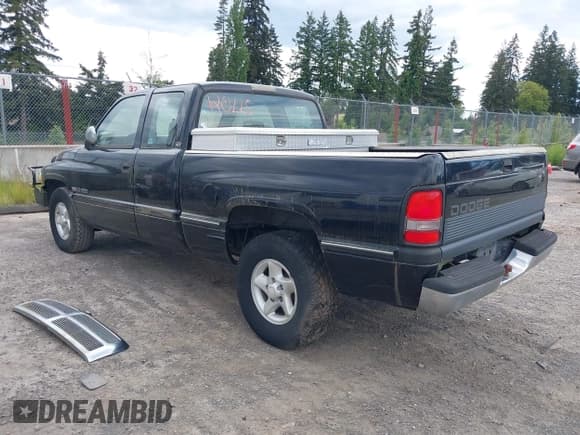 ✅ 1996 Dodge 1500 • VIN: 1B7HC13Y1TJ187295 • Lot: 42269278. Listed on IAAI with 154,114 mi. Free auction sales archive from the USA and detailed vehicle history report at DreamBid. Image 3.