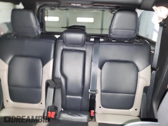 ✅ 2023 Ford Bronco • VIN: 1FMEE5DP3PLB07107 • Lot: 50701115. Wystawiony na Copart z przebiegiem 12 807 mil. Bezpłatny archiwum sprzedaży aukcyjnych z USA i szczegółowy raport historii pojazdu na DreamBid. Zdjęcie 10.