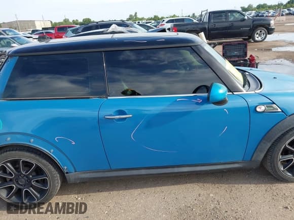 ✅ 2012 MINI Hardtop • VIN: WMWSU3C52CT264021 • Lot: 42896887. Wystawiony na IAAI z przebiegiem 156 666 mil. Bezpłatny archiwum sprzedaży aukcyjnych z USA i szczegółowy raport historii pojazdu na DreamBid. Zdjęcie 13.