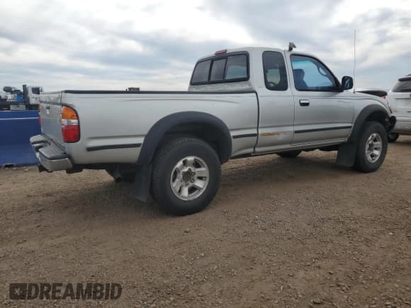 ✅ 2002 Toyota Tacoma PreRunner • VIN: 5TESN92N52Z047776 • Лот: 81652335. Опубликован ранее на Copart с пробегом 283 056 миль. Бесплатный доступ к архиву аукционных продаж из США и подробный отчёт об истории автомобиля на DreamBid. Изображение 3.