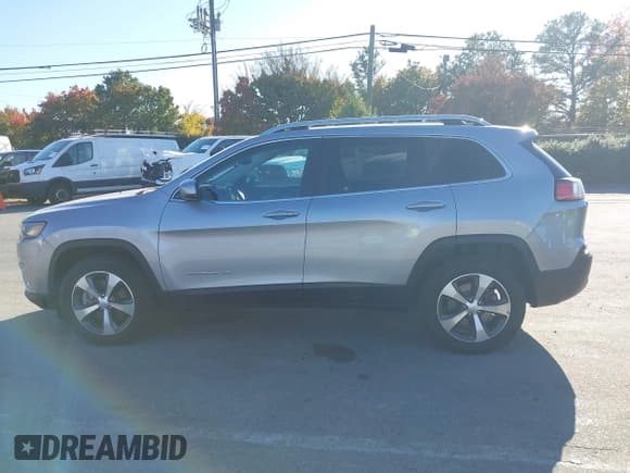 ✅ 2020 Jeep Cherokee Limited • VIN: 1C4PJMDX2LD590435 • Lot: 43582964. Wystawiony na IAAI z przebiegiem 97 291 mil. Bezpłatny archiwum sprzedaży aukcyjnych z USA i szczegółowy raport historii pojazdu na DreamBid. Zdjęcie 14.