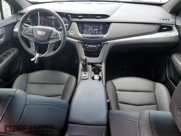 ✅ 2024 Cadillac XT5 FWD Luxury • VIN: 1GYKNAR48RZ700325 • Lot: 64256425. Wystawiony na Copart z przebiegiem 44 073 mil. Bezpłatny archiwum sprzedaży aukcyjnych z USA i szczegółowy raport historii pojazdu na DreamBid. Zdjęcie 8.