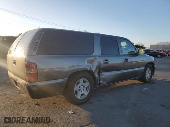 ✅ 2000 Chevrolet Suburban LS • VIN: 3GNFK16TXYG151101 • Лот: 44826315. Опубликован ранее на Copart с пробегом 177 060 миль. Бесплатный доступ к архиву аукционных продаж из США и подробный отчёт об истории автомобиля на DreamBid. Изображение 3.