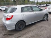 ✅ 2010 Toyota Matrix • VIN: 2T1KU4EE3AC274566 • Lot: 42201701. Wystawiony na IAAI z przebiegiem 107 108 mil. Bezpłatny archiwum sprzedaży aukcyjnych z USA i szczegółowy raport historii pojazdu na DreamBid. Zdjęcie 4.