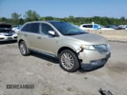 ✅ 2011 Lincoln MKX • VIN: 2LMDJ8JK6BBJ28161 • Lot: 68316385. Listed on Copart with 64,577 mi. Free auction sales archive from the USA and detailed vehicle history report at DreamBid. Image 4.
