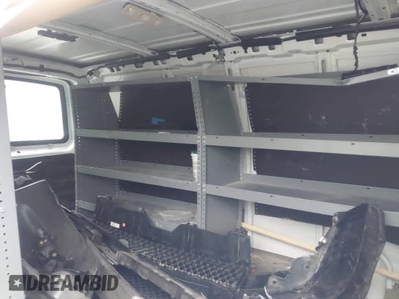 ✅ 2022 Chevrolet Express Cargo • VIN: 1GCWGAFP3N1199384 • Lot: 42524382. Listed on IAAI with 28,525 mi. Free auction sales archive from the USA and detailed vehicle history report at DreamBid. Image 8.