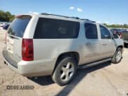 ✅ 2007 Chevrolet Suburban LTZ • VIN: 3GNFK16337G190093 • Lot: 68565854. Wystawiony na Copart z przebiegiem 173 714 mil. Bezpłatny archiwum sprzedaży aukcyjnych z USA i szczegółowy raport historii pojazdu na DreamBid. Zdjęcie 3.