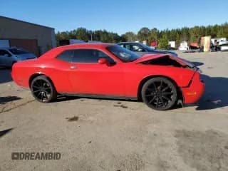 ✅ 2014 Dodge Challenger SXT • VIN: 2C3CDYAG5EH289900 • Lot: 87747385. Wystawiony na Copart z przebiegiem 119 640 mil. Bezpłatny archiwum sprzedaży aukcyjnych z USA i szczegółowy raport historii pojazdu na DreamBid. Zdjęcie 4.