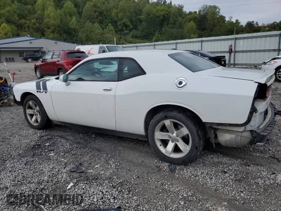 2011 Dodge Challenger R/T z VIN 2B3CJ5DTXBH574956, wystawiony jako Copart lot #72314224 z przebiegiem 58 054 mil mil oraz Szkoda całkowita • Salvage title. Historia ofert i sprzedaży dostępna na DreamBid. Obrazek 2.