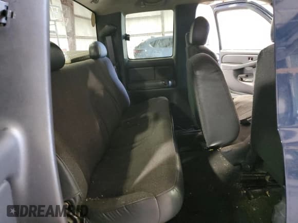 ✅ 2000 Chevrolet Silverado 1500 • VIN: 1GCEK19V3YE218601 • Lot: 90668255. Wystawiony na Copart z przebiegiem 193 542 mil. Bezpłatny archiwum sprzedaży aukcyjnych z USA i szczegółowy raport historii pojazdu na DreamBid. Zdjęcie 10.