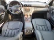 ✅ 2006 Mercedes-Benz C 280 Luxury • VIN: WDBRF54J96F745713 • Лот: 70890424. Опубликован ранее на Copart с пробегом 44 335 миль. Бесплатный доступ к архиву аукционных продаж из США и подробный отчёт об истории автомобиля на DreamBid. Изображение 8.