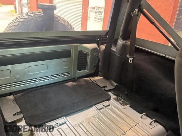 ✅ 2016 Jeep Wrangler Sport • VIN: 1C4AJWAGXGL117724 • Lot: 59418365. Listed on Copart with 122,337 mi. Free auction sales archive from the USA and detailed vehicle history report at DreamBid. Image 6.