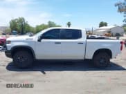 ✅ 2025 Chevrolet Silverado 1500 ZR2 • VIN: 3GCUKHEL3SG294019 • Лот: 42815128. Опубликован ранее на IAAI с пробегом 7 721 миль. Бесплатный доступ к архиву аукционных продаж из США и подробный отчёт об истории автомобиля на DreamBid. Изображение 14.