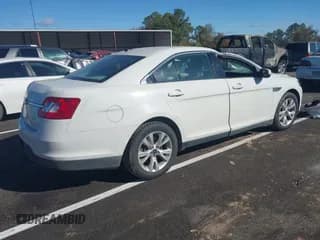 ✅ 2012 Ford Taurus SEL • VIN: 1FAHP2EW3CG121145 • Lot: 43637525. Wystawiony na IAAI z przebiegiem 182 433 mil. Bezpłatny archiwum sprzedaży aukcyjnych z USA i szczegółowy raport historii pojazdu na DreamBid. Zdjęcie 4.